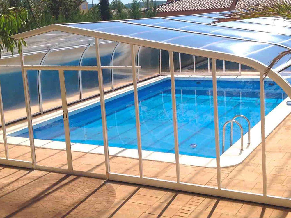 پوشاندن استخر با ورق پلی کربنات مات